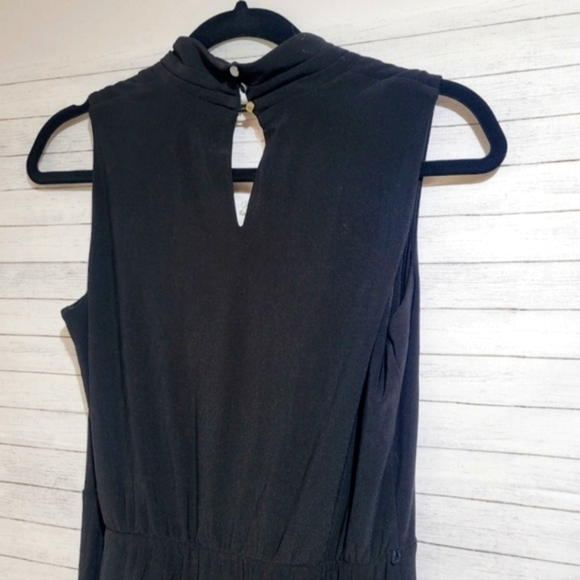 WHITE HOUSE BLACK MARKET SLEEVELESS V NECK BLACK MAXI DRESS, SZ 0 - Picture 10 of 12